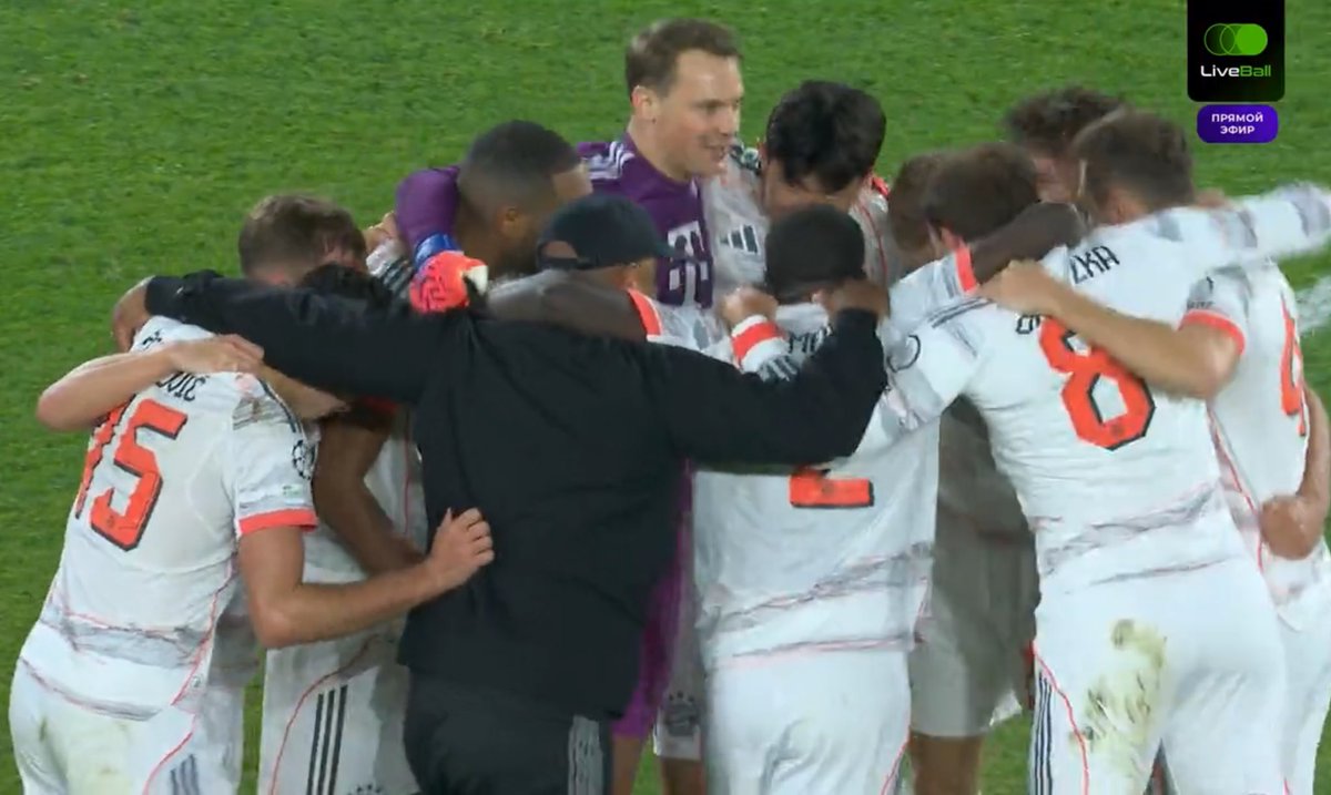 After the final whistle, Kompany went straight to celebrate with the team.

I’m sure he still remembers what it feels like to suffer and defend in front of the box for 45 minutes… and finish with a huge win.