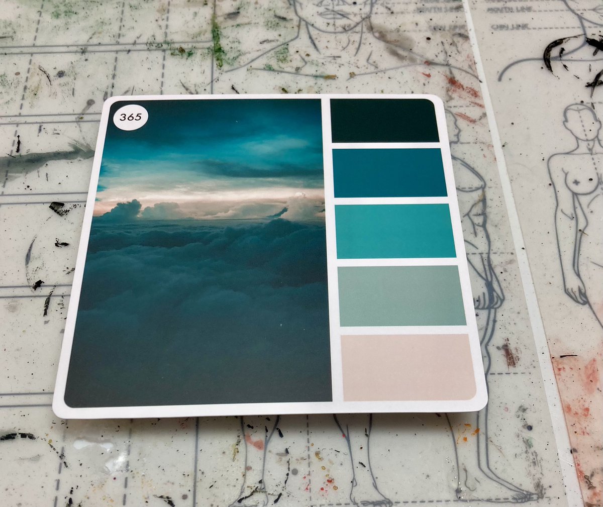 #WarhammerCommunity #PaintingWarhammer #PaintingMiniatures #Warmaidens #Warmongers #twothincoatsdrpa #Colorcube 

So some late night work and Ashara Emberfury Is done. I like with models like this with no set colour scheme using the colour cube. 🙂 <a href="/SarahRenaeClark/">Sarah Renae Clark</a>