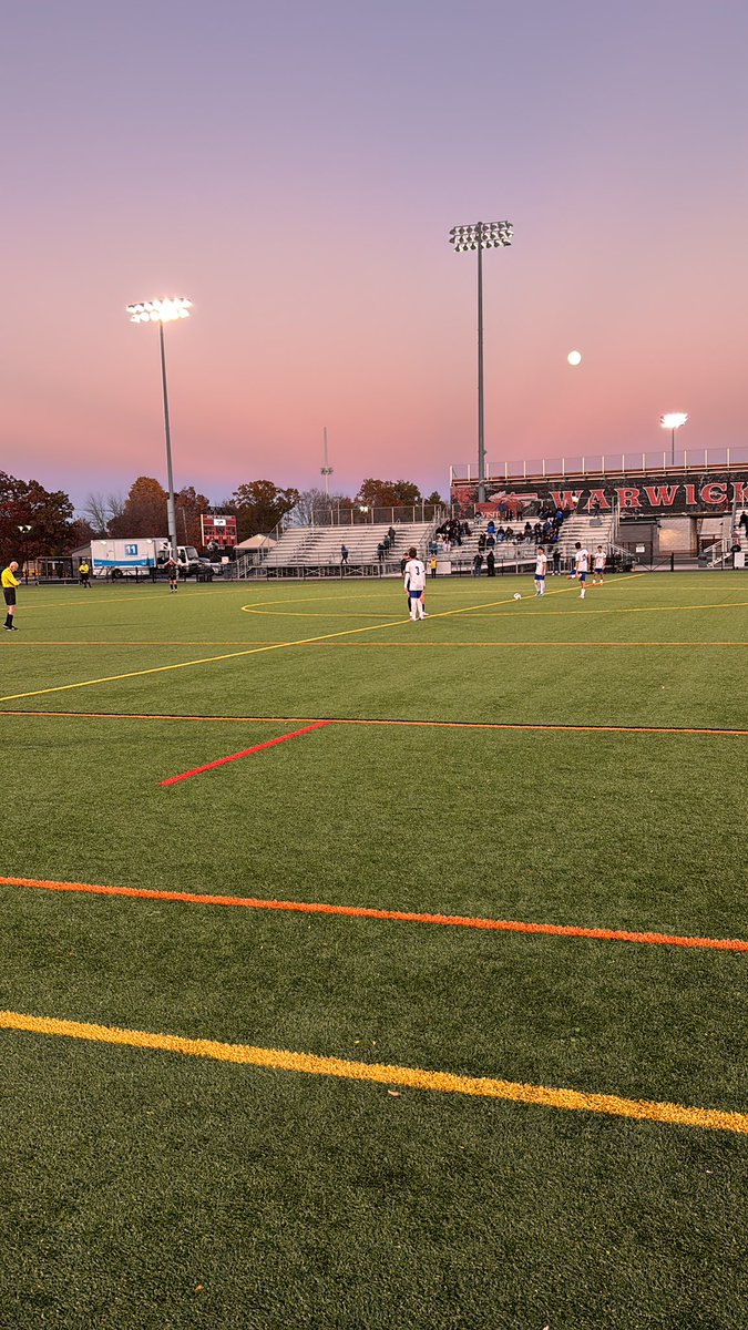 warwickboyssoc1's tweet photo. Kicking off, hosting Great Valley in the first round of 4A PIAA tournament https://t.co/ZJZ8F3cVpW