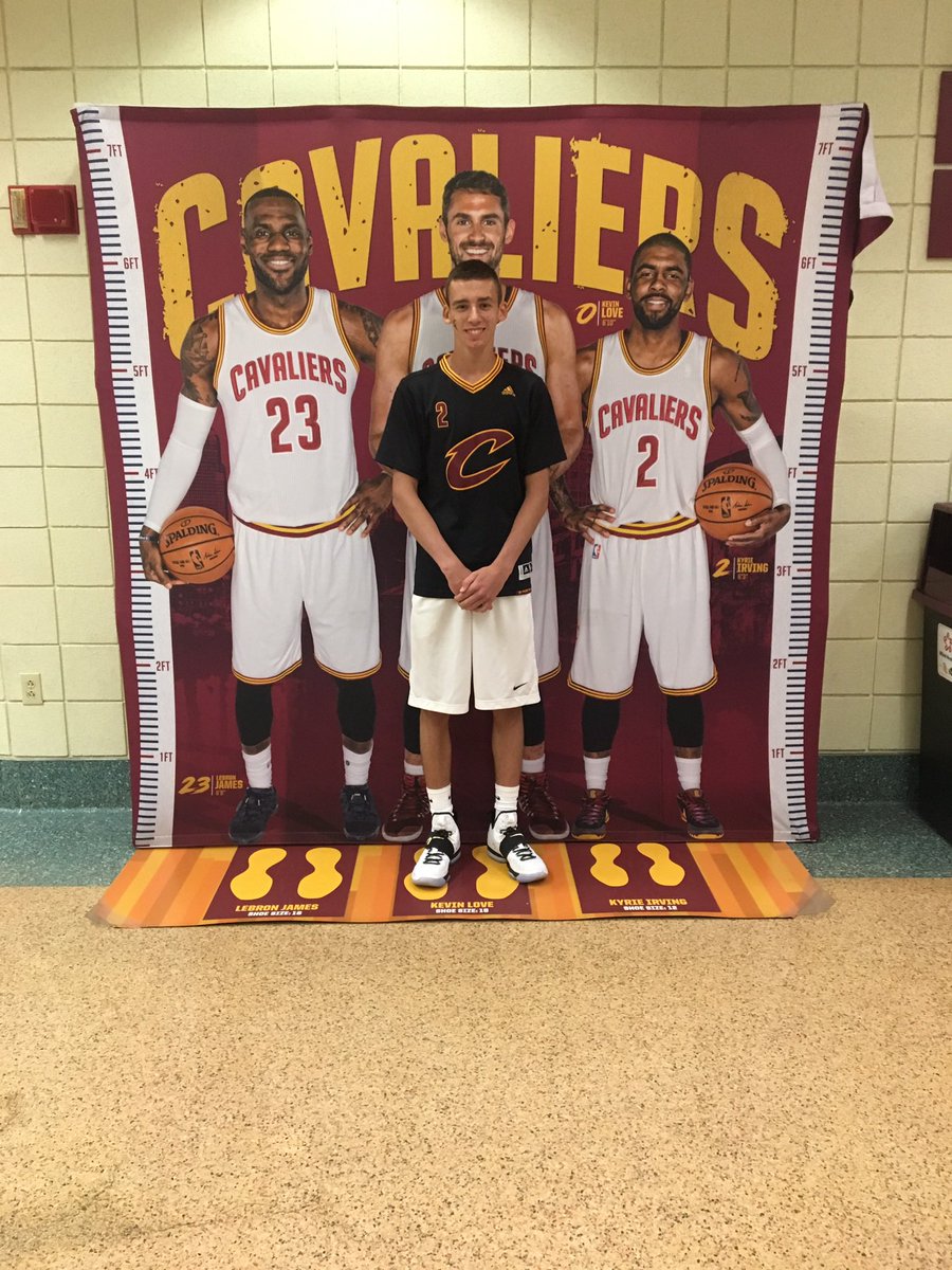 njoyner1234's tweet photo. @cavsdan @cavs Easily the black championship jerseys #DanSeats @cavs https://t.co/x7p4JWCRl1