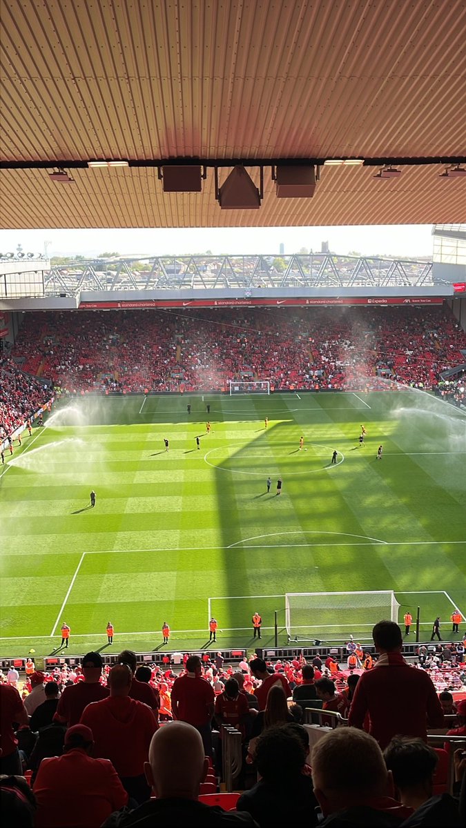 Eðlileg þjónusta á ný