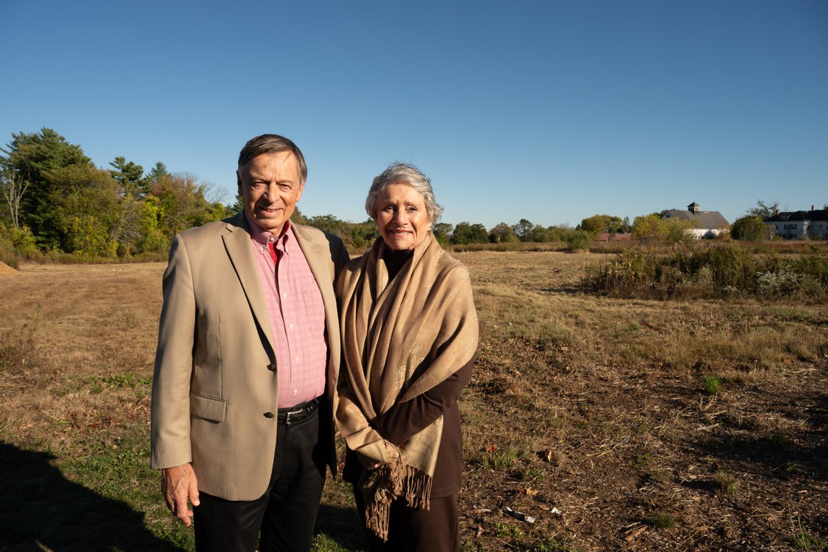 📣 NEWS: Robert and Beverly Grappone Make $40M Gift to Saint Anselm College. 

We're very grateful and proud to announce that the Grappones have given the largest gift in the history of the college! ✨🙏 Read about the many ways this will help our future: anselm.edu/about/anselmia…