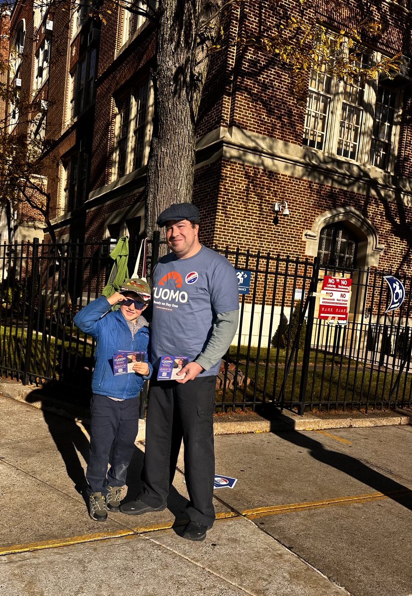 andrewcuomo's tweet image. 🗽New York! Thank you for your incredible solidarity today, from volunteers to voters. The future of this city only happens when we all come together!

Polling sites close at 9 PM EST, so there are still a few hours left to make your voice heard!

🗳️ Comment below if you’ve…