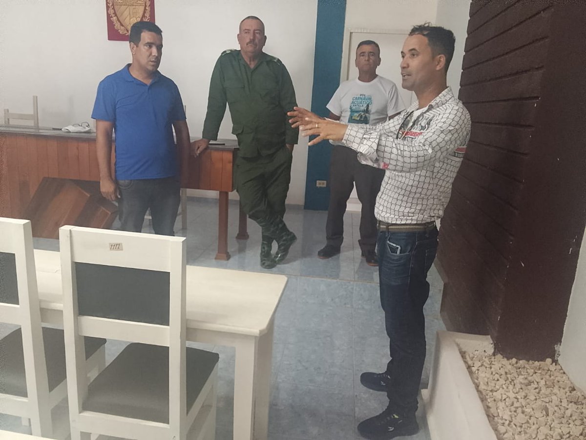 📢📢 Se realiza visita al municipio Antilla para  evaluar las oficinas de trámites dirigida por Yasmani LLorente Santiesteban director de #FinanzasyPrecios y Yuriel Zaldivar Torres  director de la #Vivienda