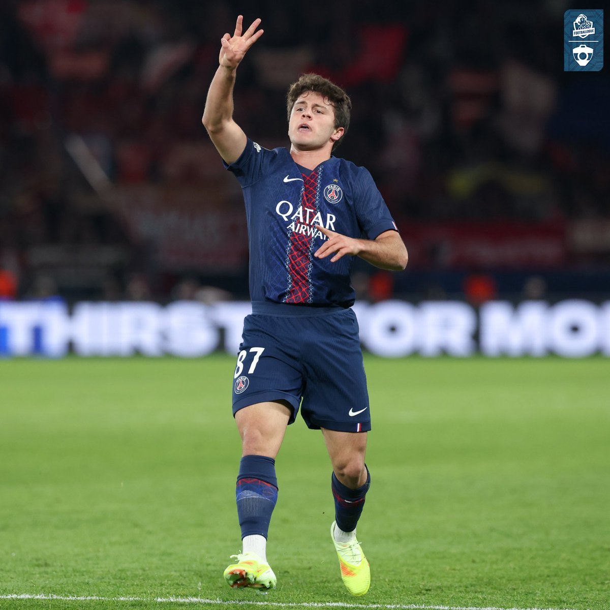 Footballogue's tweet image. 𝗟𝗘𝗦 𝗦𝗧𝗔𝗧𝗦 𝗟𝗨𝗡𝗔𝗜𝗥𝗘𝗦 𝗗𝗘 𝗟𝗔 𝟮𝗘 𝗠𝗜-𝗧𝗘𝗠𝗣𝗦 𝗗𝗘 𝗣𝗦𝗚 - 𝗕𝗔𝗬𝗘𝗥𝗡 ! 😱😱

👉 𝟴𝟲% 𝗱𝗲 𝗽𝗼𝘀𝘀𝗲𝘀𝘀𝗶𝗼𝗻 pour le PSG

👉 𝟰𝟬𝟬 𝗽𝗮𝘀𝘀𝗲𝘀 pour le PSG contre 𝟲𝟵 pour le Bayern

👉 𝟭𝟵 𝘁𝗶𝗿𝘀 pour le PSG, 𝟮 pour le Bayern

👉 𝟭.𝟱𝟰 𝘅𝗚…