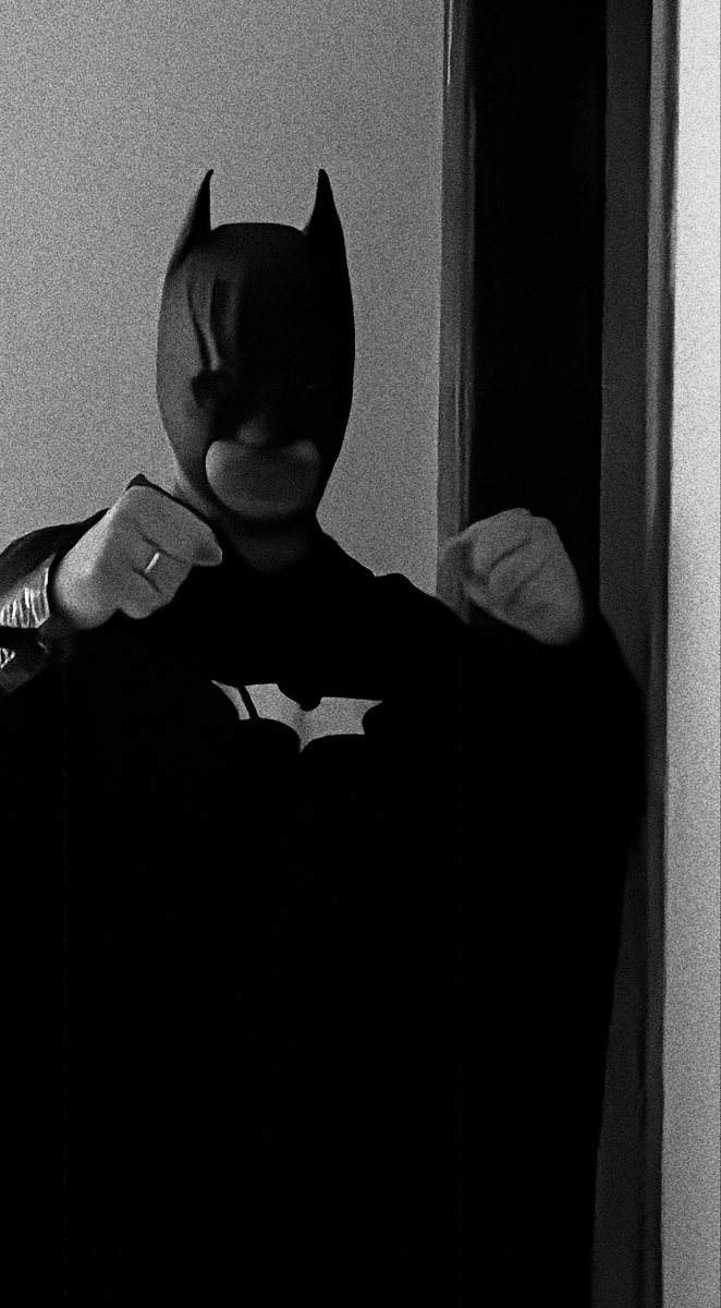 Rayonwtkk's tweet photo. EU SO O BATMA🦇🦇🦇🦇🦇🦇🦇🦇🦇🦇🦇🦇 https://t.co/0EIrG5fu6f