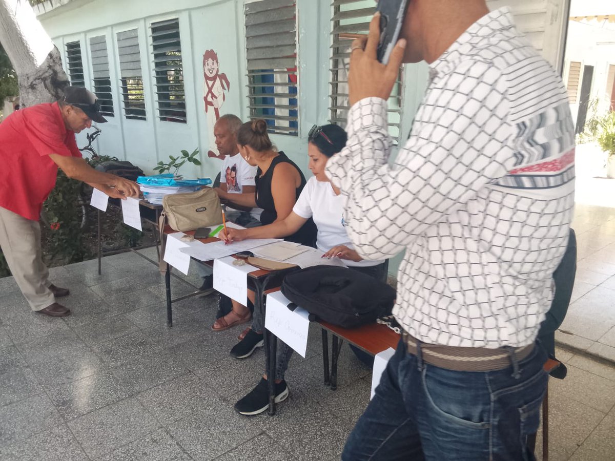 📢📢 Se realiza visita al municipio Rafael Freyre para  evaluar las oficinas de trámites dirigida por Yasmani LLorente Santiesteban director de #FinanzasyPrecios y Yuriel Zaldivar Torres  director de la #Vivienda.