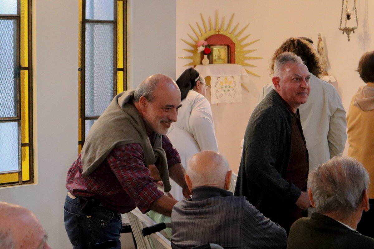 mmpcurutchet's tweet image. Visitamos nuestro querido Hogar de Ancianos Municipal y junto a los abuelos y abuelas compartimos la Misa en conmemoración a San Carlos Borromeo.