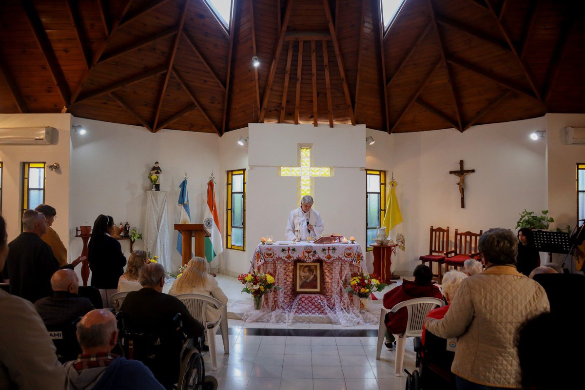 mmpcurutchet's tweet image. Visitamos nuestro querido Hogar de Ancianos Municipal y junto a los abuelos y abuelas compartimos la Misa en conmemoración a San Carlos Borromeo.