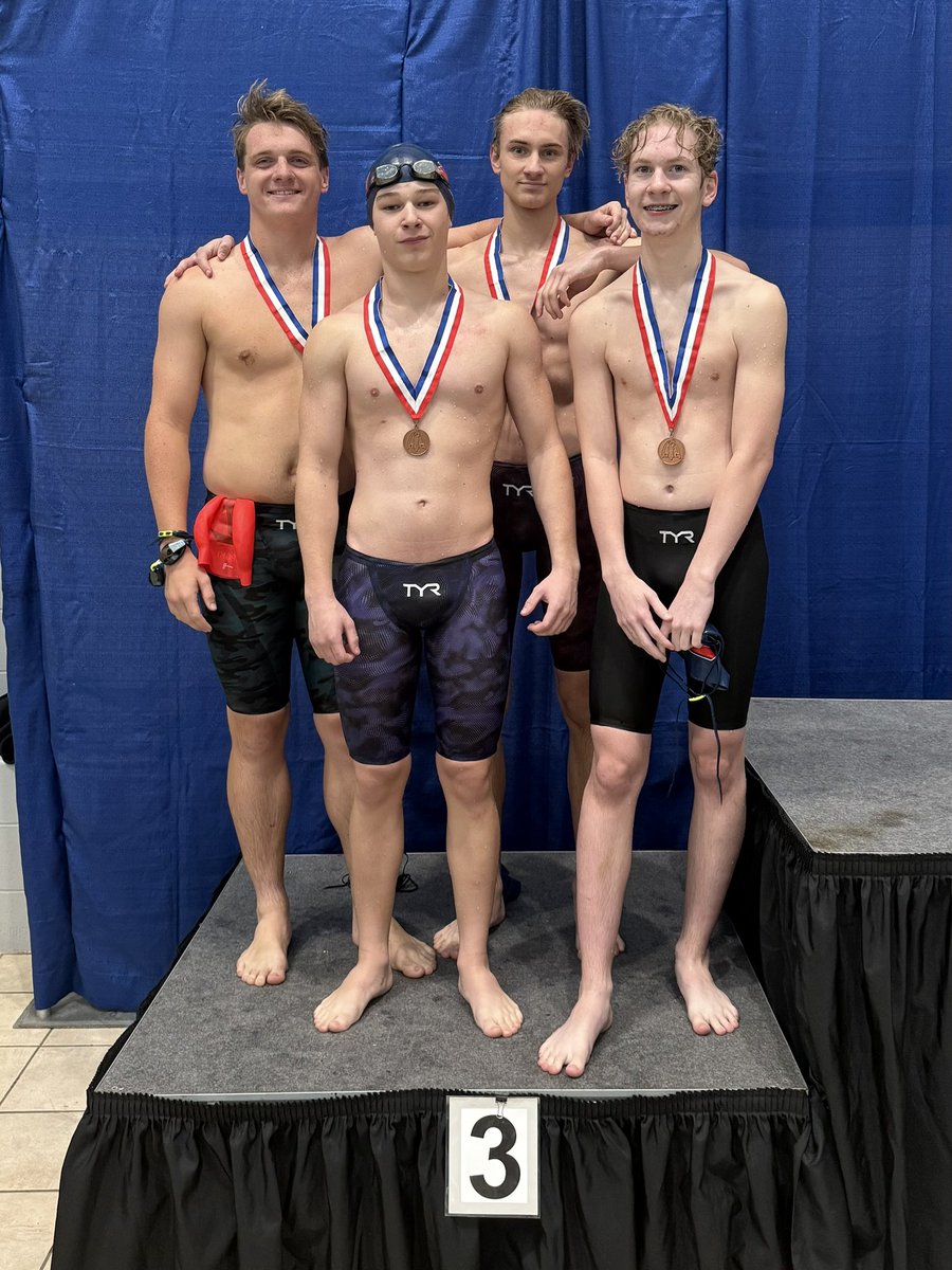 LibsSwimTeam's tweet image. Congratulations to our 200 Medley Relay, with a 3 second drop - new state consideration time - and a 3rd place finish at GAC! Relay consist of Ryan Lipski, Ben Wibbenmeyer, Garrett Allen and Clayton Wagner.
