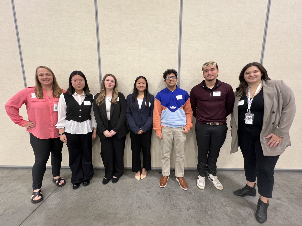 Portland High CTE was well represented at the CTSO Fall Leadership conference! Members from FCCLA, HOSA, DECA and FBLA grew as leaders while networking with other chapters.