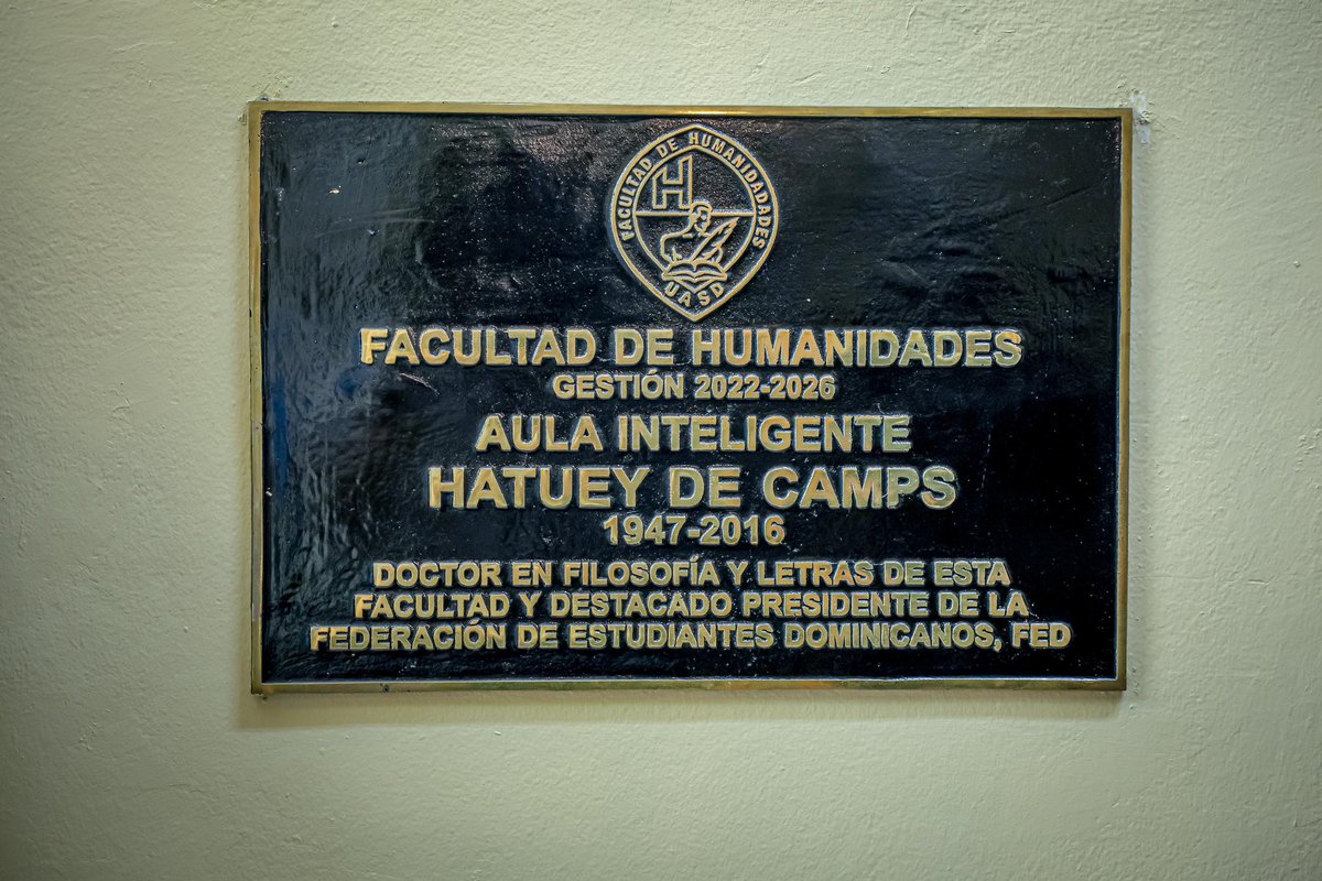 LMDECAMPS's tweet image. La UASD fue una casa para mi padre.
Hoy esa casa honra su nombre con una tarja en el Aula Inteligente.
Gracias por recordar su lucha, sus ideas y su ejemplo.
Nos llena el corazón. 🙏🏻