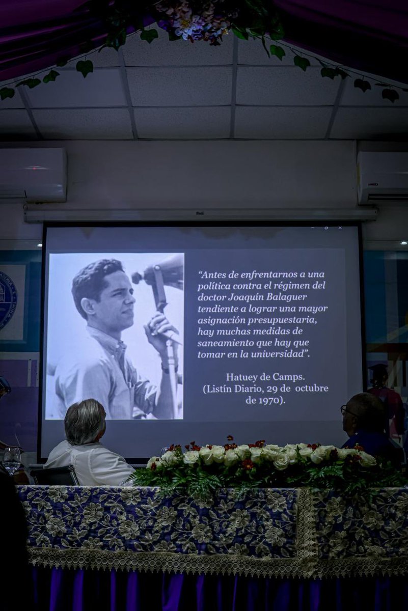 LMDECAMPS's tweet image. La UASD fue una casa para mi padre.
Hoy esa casa honra su nombre con una tarja en el Aula Inteligente.
Gracias por recordar su lucha, sus ideas y su ejemplo.
Nos llena el corazón. 🙏🏻