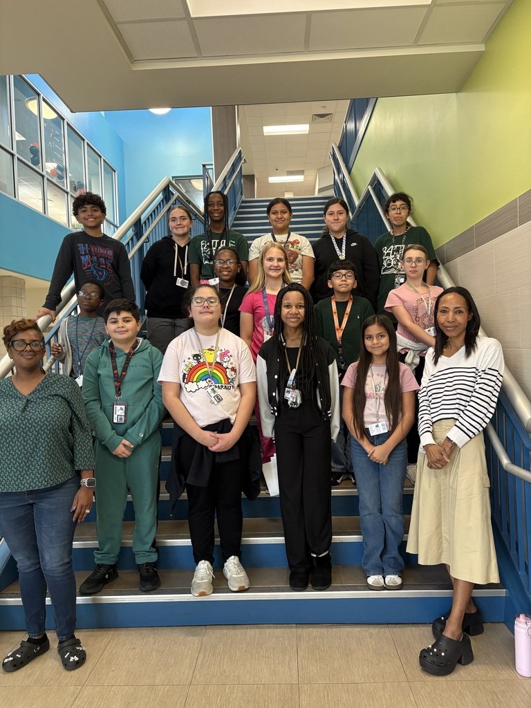 HumbleISD_ARMS's tweet image. ARMS Battle of the Books Club had a great time mentoring the young readers at RCE! We’re so grateful for this partnership! The kids enjoyed reading, writing, coding &amp;amp; creating art together.  #FocusOnTheGood #GoGatorsGrow @HumbleISD @HumbleISD_RCE