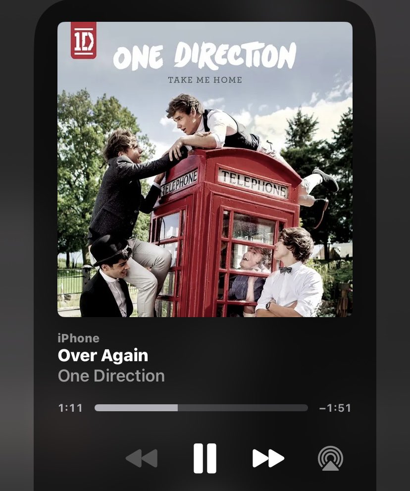 payno_foreever's tweet photo. airpods are not loud enough for this song. https://t.co/KoZpAK2hlj