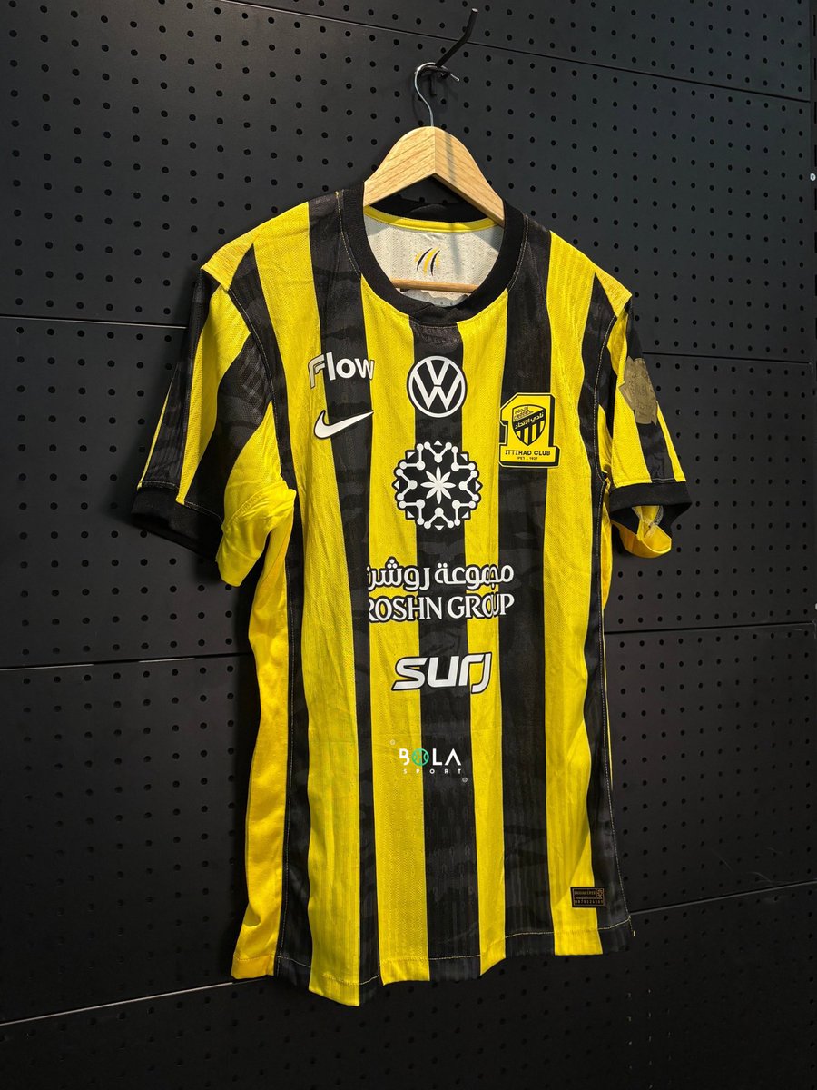 و ننهي اليوم بسحب بسيط 🎁💛 .. 
بمناسبة الفوز و لأنكم تستاهلون على دعمكم الكبير لي .. سحب بسيط لكم على طقم منّ اختياركم كُل اللي عليك تضيف |
- حساب المتجر <a href="/BOLAESPORTIVA/">BOLA</a> 
- ضيف حسابي <a href="/AZ90ZAM_/">• AZ | عزام</a>
- رتويت
- اذكر الله بالمنشن " مسموح التكرار حد اقصى مرتين "

• السحب بعد 72 ساعة ❤️