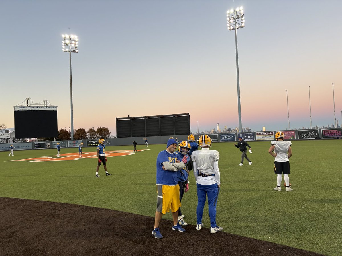 STP_Eagles's tweet photo. No Lights. No Problem! 

Thank you ⁦@FerryHawks⁩ https://t.co/XYo4Zts1uo