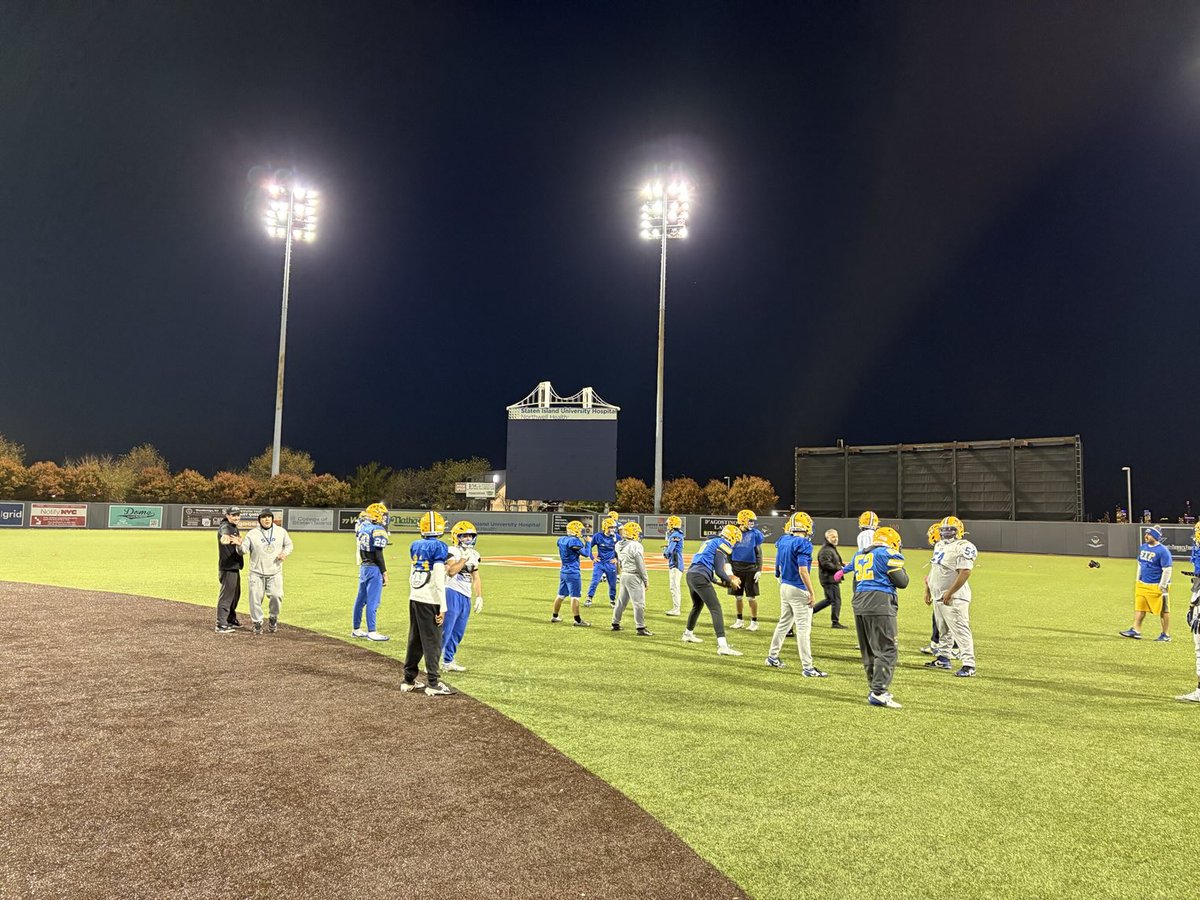 STP_Eagles's tweet photo. No Lights. No Problem! 

Thank you ⁦@FerryHawks⁩ https://t.co/XYo4Zts1uo