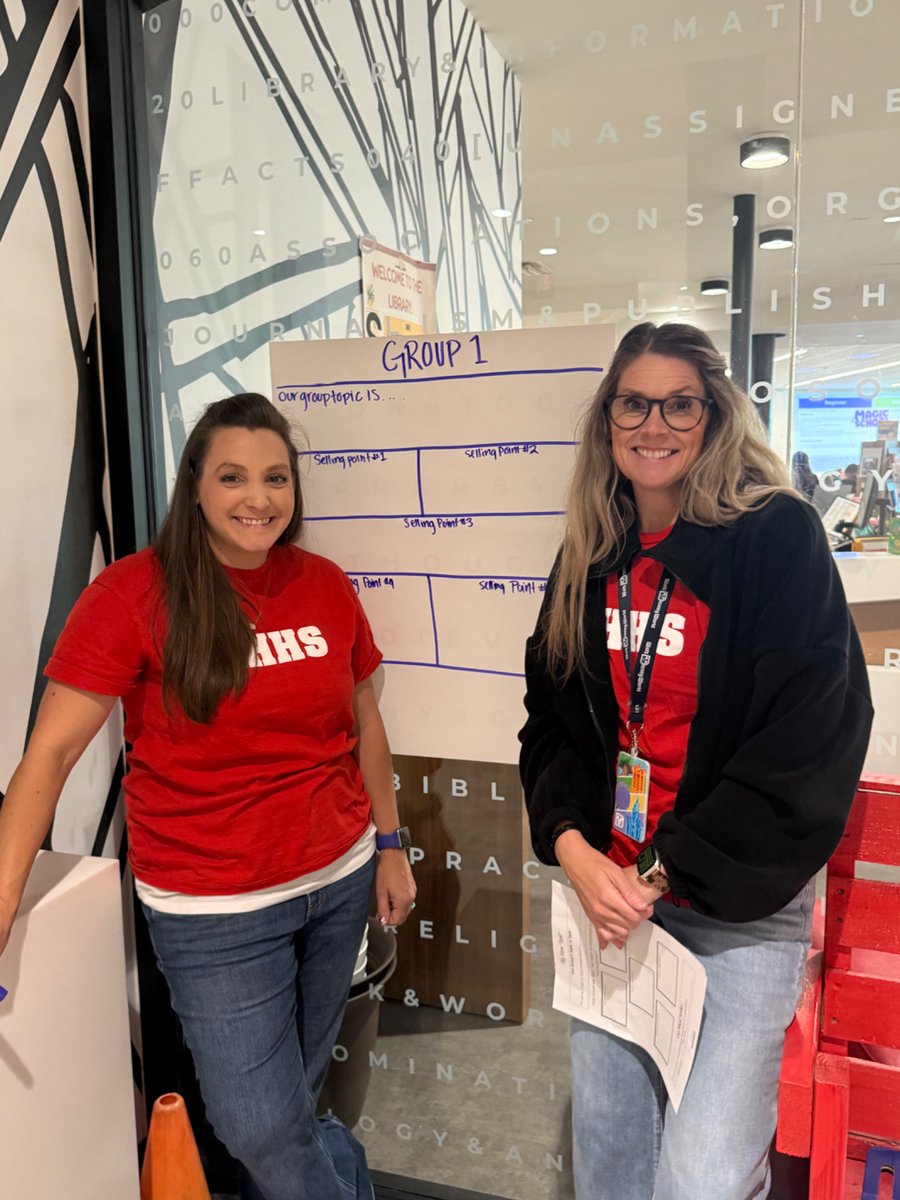 DannielleRowena's tweet image. @LakeHighlandsHS  during their teacher “Fall into Learning” sessions🎊🎉 @kristinleeper9 @RISDMET @AnneMarieYarb @kerrijones03