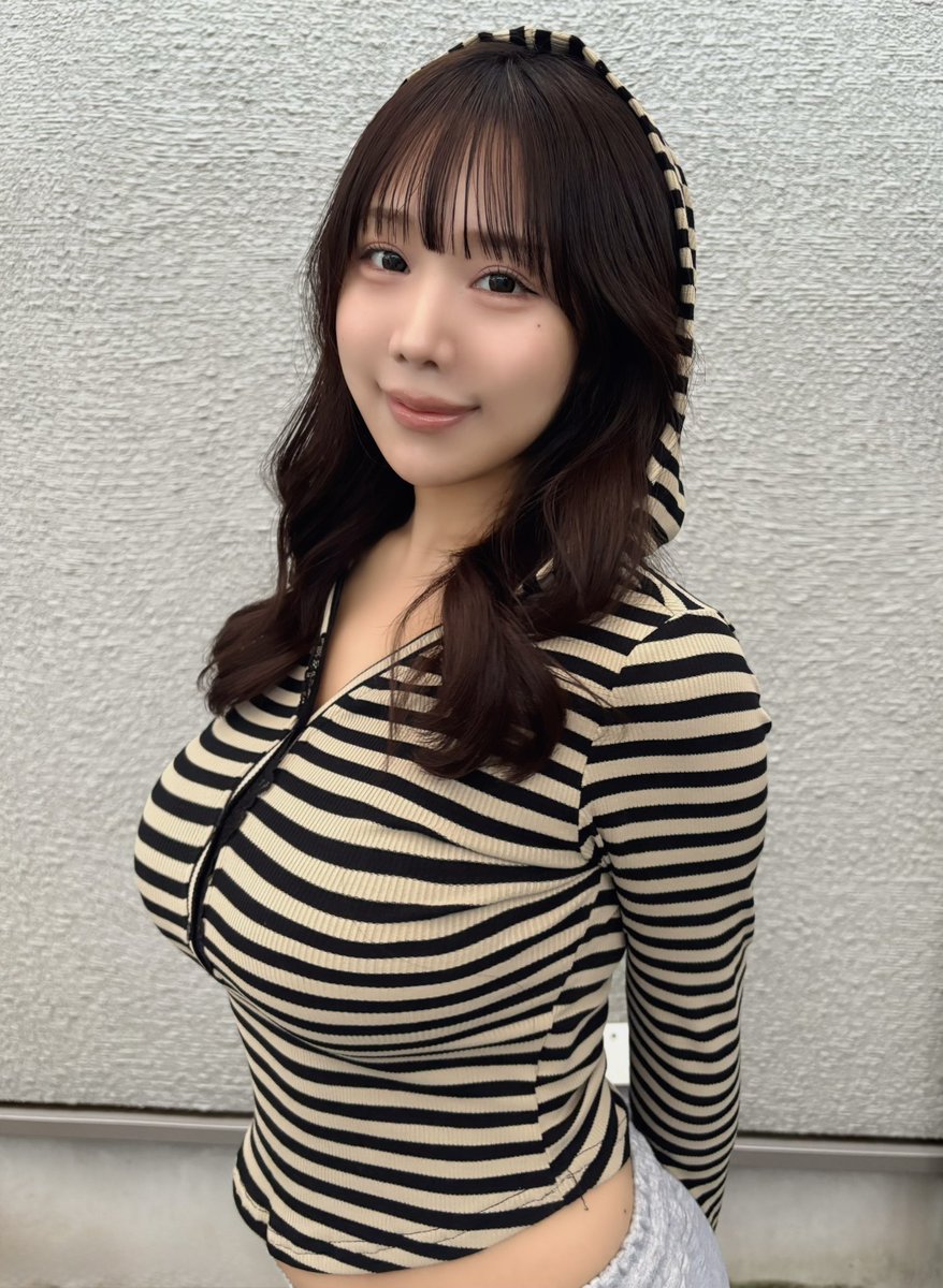 おはよう♡
秋冬はタイトな服が優勝なの´`* https://t.co/M8CfP0Os7W