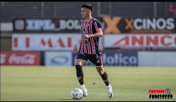 ColoAlvarez_'s tweet image. 🚨🇾🇪 AHORA | Ricardo Blanco, Víctor Figueroa, Coquito Rodríguez y Nicolás Cháves NO siguen en Chacarita. 

La decisión fue tomada por la Comisión Directiva.