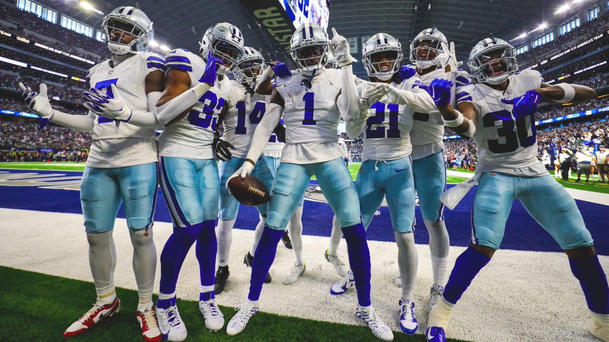 WHO IS STOPPING THIS #COWBOYS DEFENSE FROM WINNING A SUPER BOWL…?

DL: Quinnen Williams
DT: Kenny Clark
DE: Kwity Paye
DL: Osa Odighizuwa
DL: Jadeveon Clowney
LB: Logan Wilson
LB: DeMarvion Overshown
CB: Daron Bland
CB: Trevon Diggs
S: Donovan Wilson
DB: Juanyeh Thomas

🧐🧐🧐