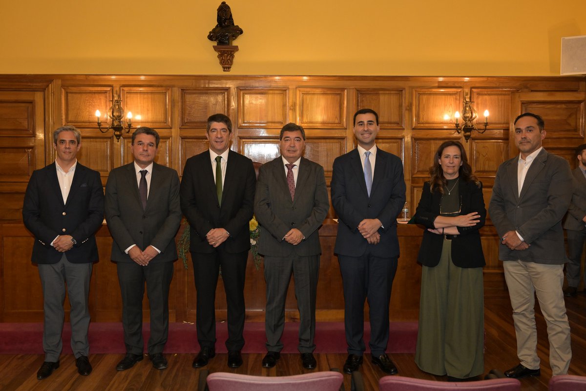 ROSTOS's tweet image. Tomada de posse dos novos órgãos autárquicos do Montijo
«A alternância democrática é sinal de boa saúde cívica» afirma Fernando Caria
rostos.pt/inicio2.asp?cr…