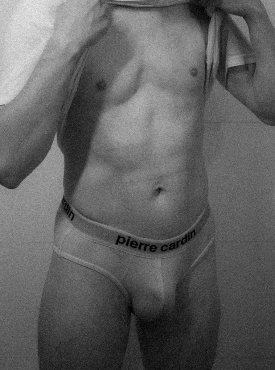 Będę wdzięczny za retweet i obserwację.

  #poland #krakow #photo #man #boyz #photograghy #photograph #gay #lgbtpolska