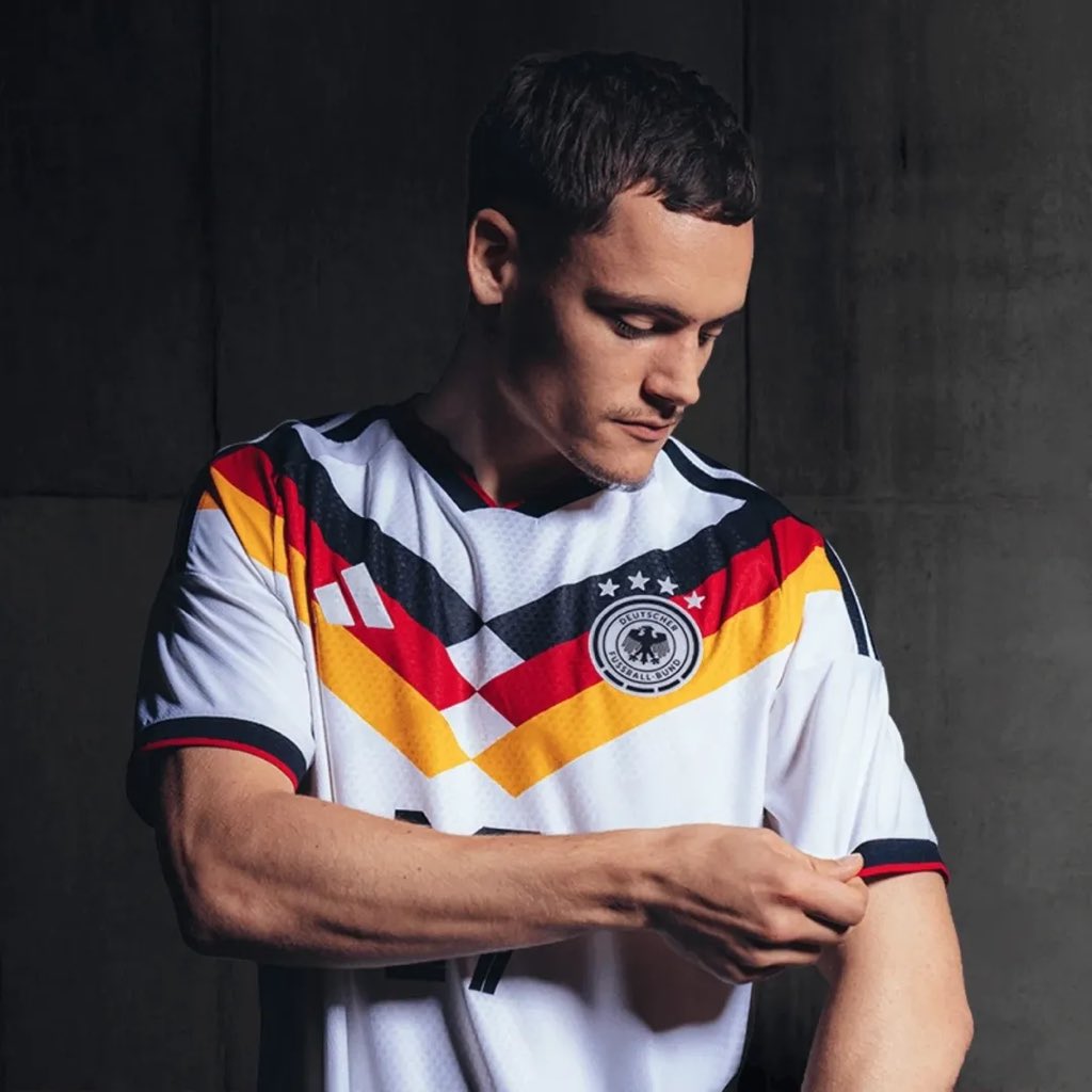 RosterSpain tweet media
