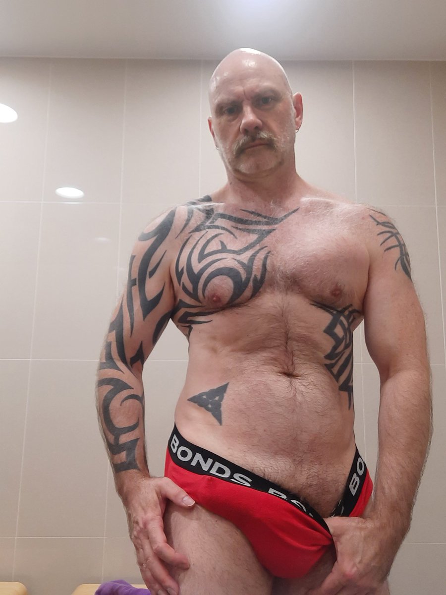 Muscle Steve tweet media