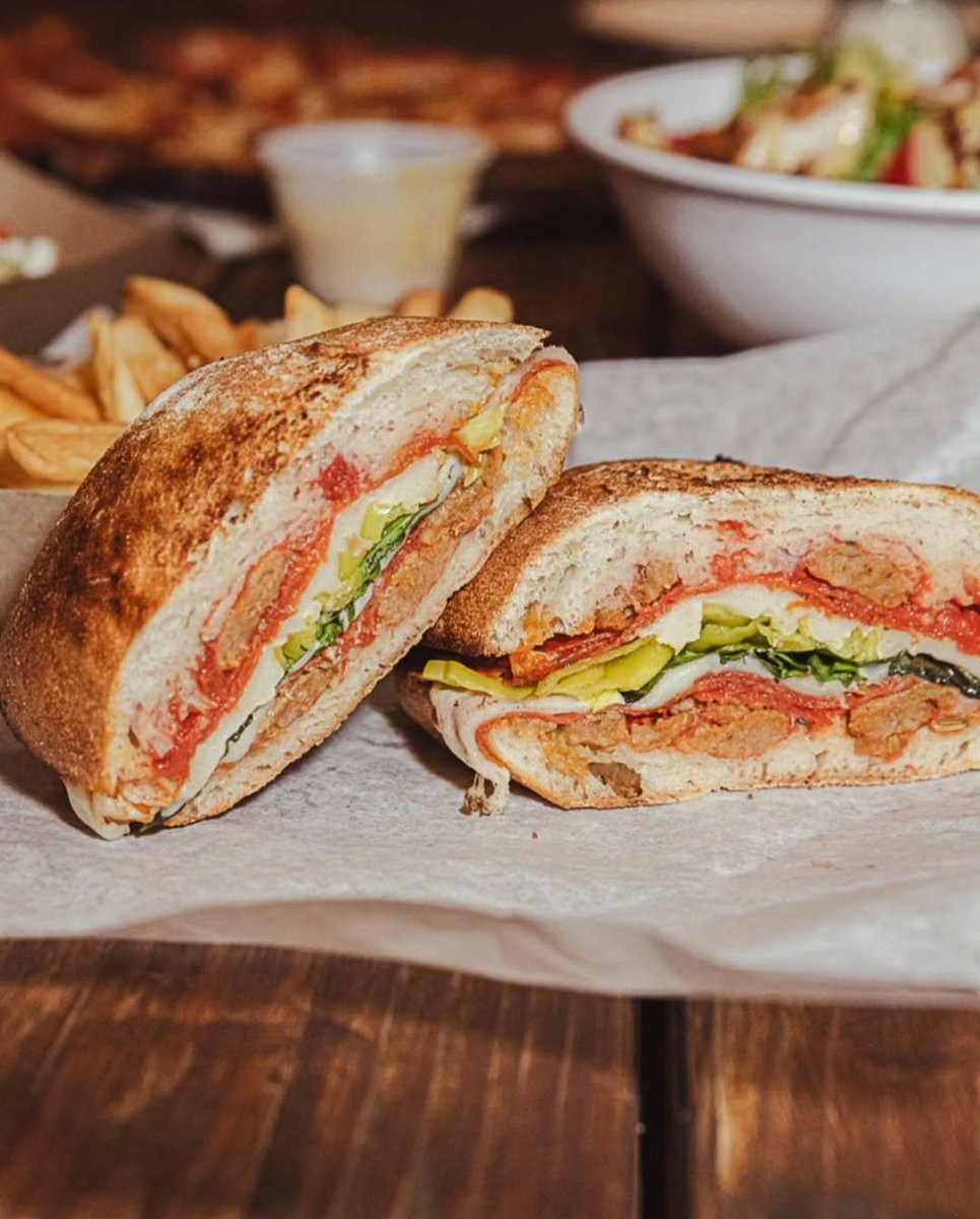 ConcourseBowl's tweet photo. Take a hands-on approach to lunch or dinner. #TheHotItalian 

🌐 https://t.co/M6B7aPqMlS
📍3364 E. La Palma Ave., Anaheim CA

#anaheim #placentia #fullerton #yorbalinda #brea #bowling https://t.co/x3ke2vKfhO