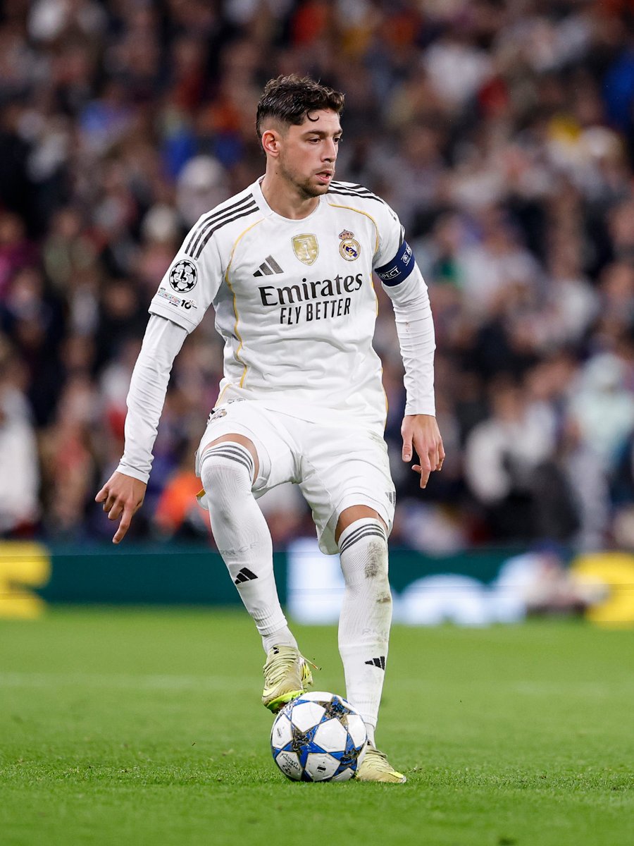 レアル・マドリード VALVERDE HEAT.RDY グレー M フェデ・バルバーデ