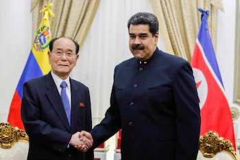 NotijuventudOF's tweet photo. #repost @yvan.gilpinto
En nombre del presidente Nicolás Maduro Moros, expresamos nuestras sentidas condolencias al pueblo y gobierno de la República Popular Democrática de Corea por el fallecimiento del camarada Kim Yong-nam. https://t.co/c5jgU1F1qz