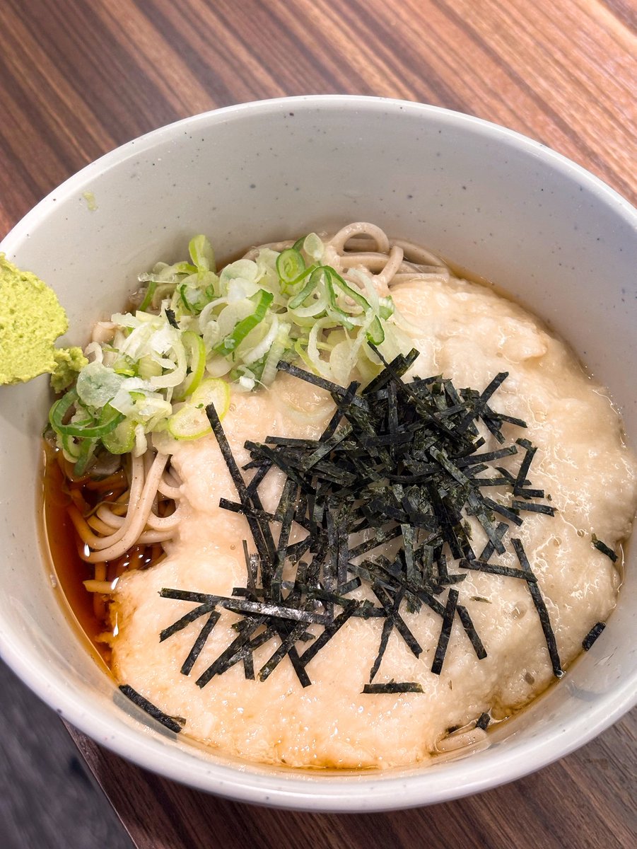 ayase_kado's tweet photo. 綾瀬駅東口
立ち食い蕎麦酒処稜です
今日まで夏メニュー
明日から秋冬メニューとなります
ざる・もりは
引き続きの販売となります
宜しくお願いします
#メニュー変更
#秋冬メニューへ
#路麺 #そば活 #駅そば
#RememberTheSummer https://t.co/pXOVTsuWWA