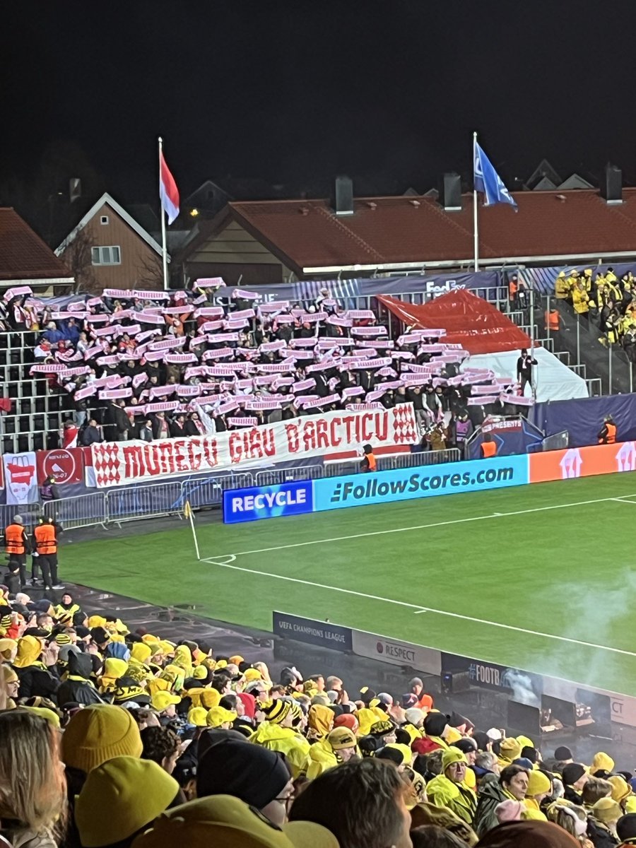 glenthe_best's tweet image. Plus de 300 supporters 🔴⚪️à plus de 3500kms par un temps glacial et sous une pluie battante pendant tout le match.
La victoire elle est pour vous 😍
Respect à vous les amis !!
@AS_Monaco #AsMonaco #BODASM
@ChampionsLeague