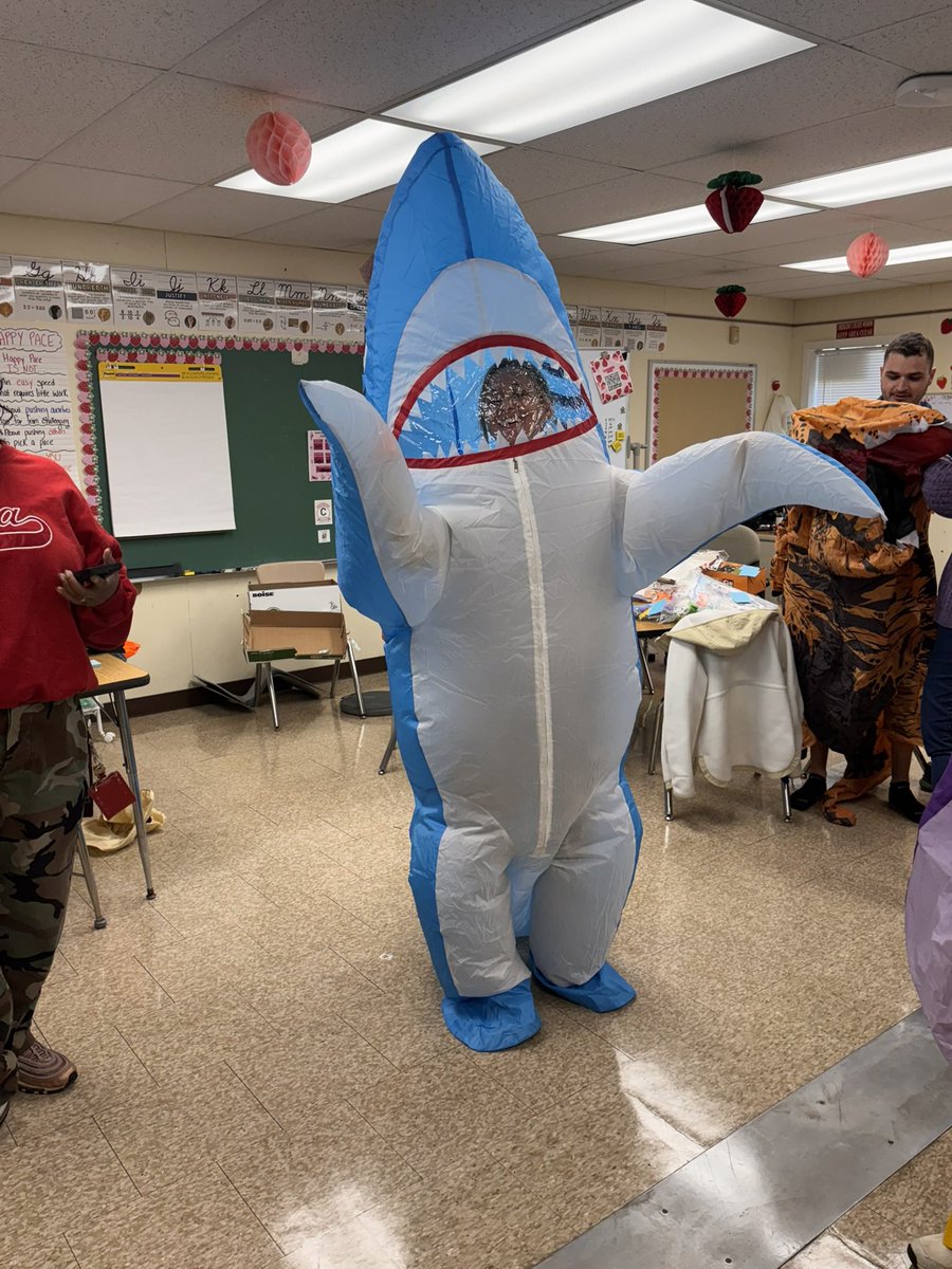 Carly Berry tweet media