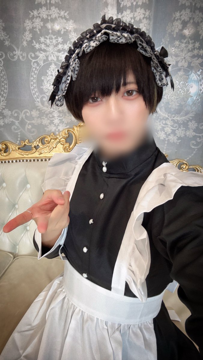 peace_hiro1's tweet image. [ヒロの備忘録その6]

『ハッピーハロウィン🎃』
10/31はお店の集まりがありまして
結構な人数集まったんですが、
集まりに行ってみたら
仮装してたの
僕だけでした(＞＜)！笑
街中も電車の中もこの格好
だったので中々の勇者😉⚔️

 #ハロウィン  #セラピスト  #POM