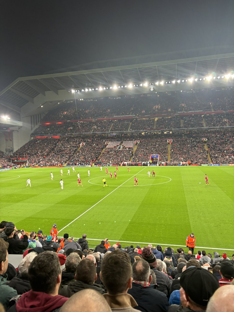 tjohnsonlfc's tweet photo. Madrid 😎 https://t.co/BLYtxjfHss