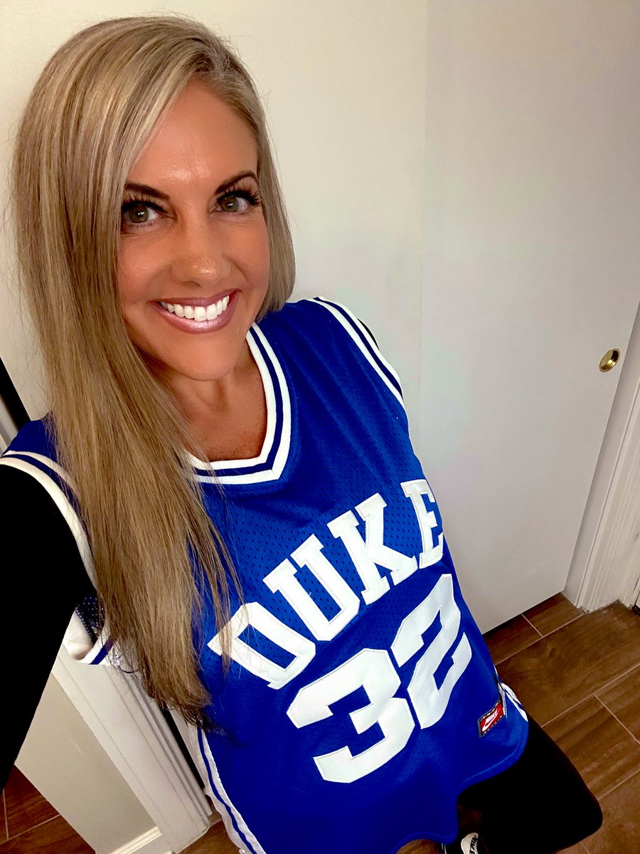 Megan Elissa tweet media