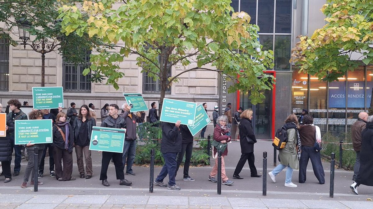 La «fabrique de sans-papiers»: quand l’administration plonge les étrangers dans l’illégalité rfi.fr/fr/podcasts/re…