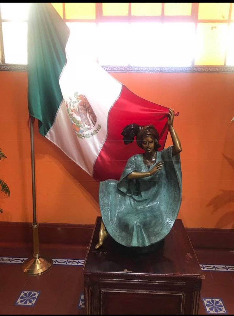 ✋ Atención: no se cortan relaciones entre países por el problema de una sola persona.
Un gobierno piensa en su gente, en su futuro, en oportunidades.
Perú y México son pueblos hermanos, y así deben seguir caminando juntos.
🇵🇪🤝🇲🇽
#VivaElPerú #VivaMéxico