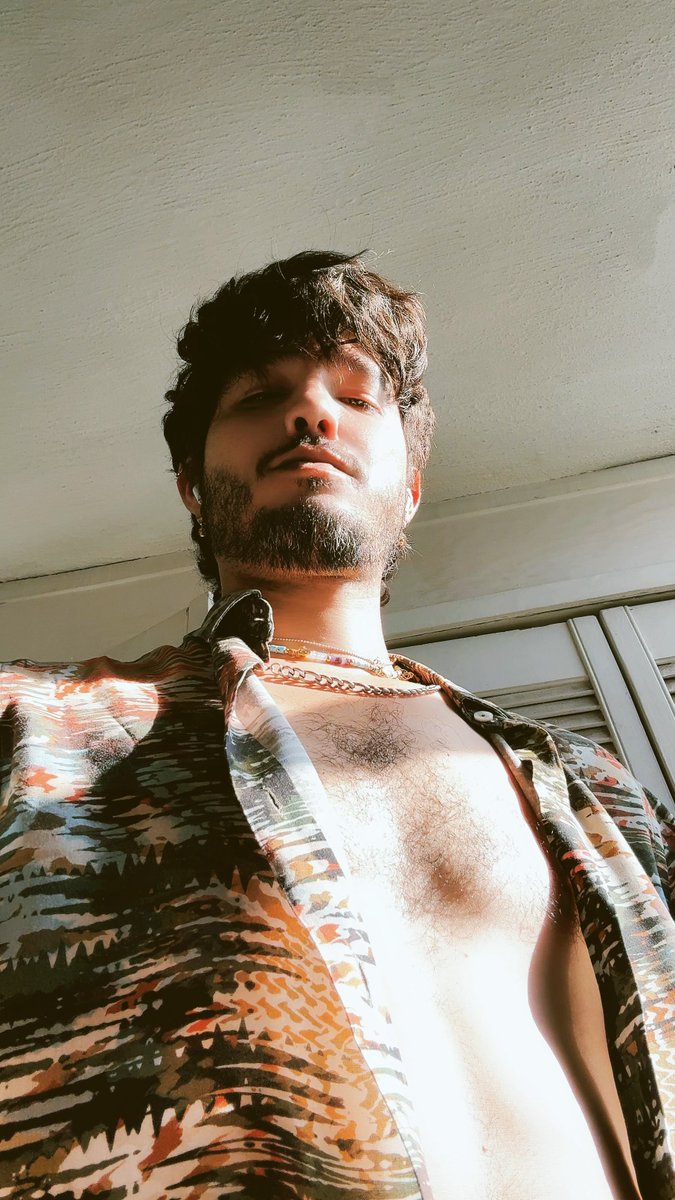 عمر. BURGUEÑO💋 tweet media