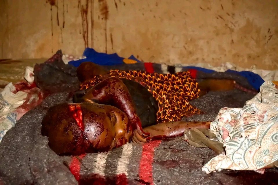 RuralEvangelist's tweet image. These are my people, my tribe, my kin who have been slaughtered in this manner, and yet some want us not to talk. 
There  aim to eradicate us entirely and take our land.😭😭😭