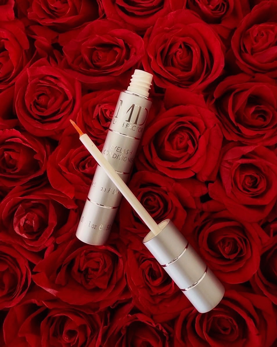 MDLFbySusanLin's tweet image. We nourish our skin and hair, why not our lashes too?

MD Lash Factor delivers essential nutrients that support lash health and growth. It’s the small daily step that makes a big difference over time.
#MDLashFactor #LashCare #BeautyRoutine #MDBeauty #MadeInUSA @iryna_hura