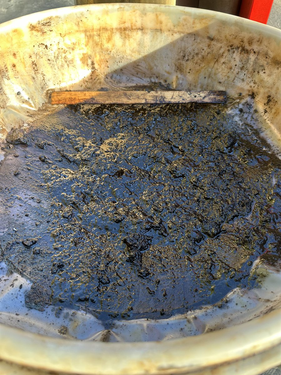 aporby's tweet photo. Recommend getting tour tanks cleaned and gas polished if you haven’t done so! Probably the first time our 25 year old tanks have been cleaned. https://t.co/kpRLaIQCPu