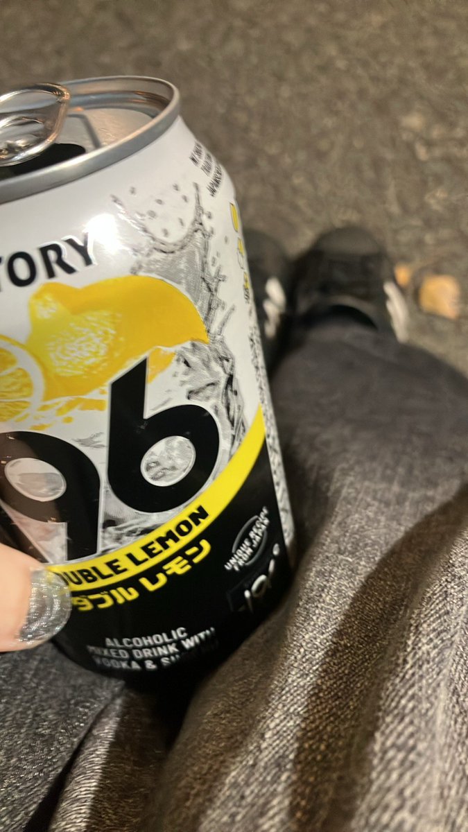 teehatepage's tweet image. yummy alcoholic drink save me #TheQueue #throwback