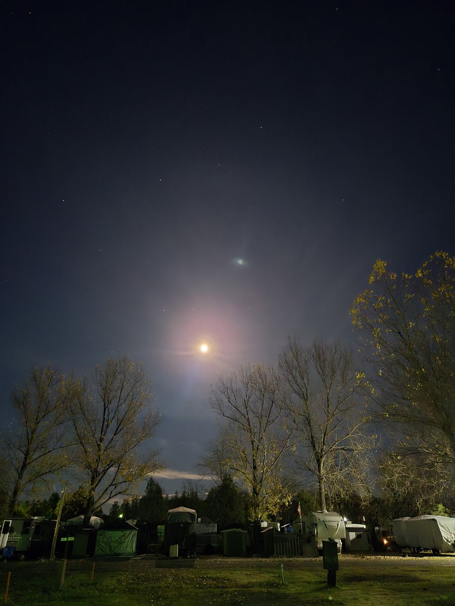 Stillpoint0828's tweet image. Makes me wish those in charge would let me see

#fullmoon #MillarCosmologicalModel