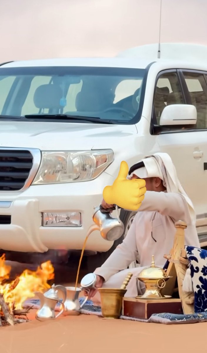 algwhRaa_'s tweet image. تكّفي مراسيـلنا العجـلات يا خلّي
عن مخذ الإخبار ولا شوف الأزوالي

قلبي و قلبك توصـل لك و توصل لي
والله إنها اشد من موجـات الإرسالي

ردٍ سـلامي عليك وجـنّ و قالٍ لي
إنك ترحـب و انا في خـاطرك غالي

خلوني أسج عن موضوعه أحسن لي
ولا الغلا والله إن يبطي و هو غالي 

راقت لي 👍❤️