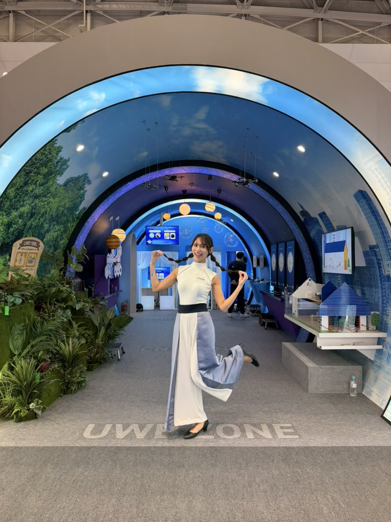 モビリティーショーも半分過ぎましたね〜🚗³₃
xで知ってくれたり、会場で知ってくれた皆様ありがとうございます❤️✨
明日はお休みになります🙂‍↕️本日5日、7~9日まで東海理化ブース立ってます〜✨