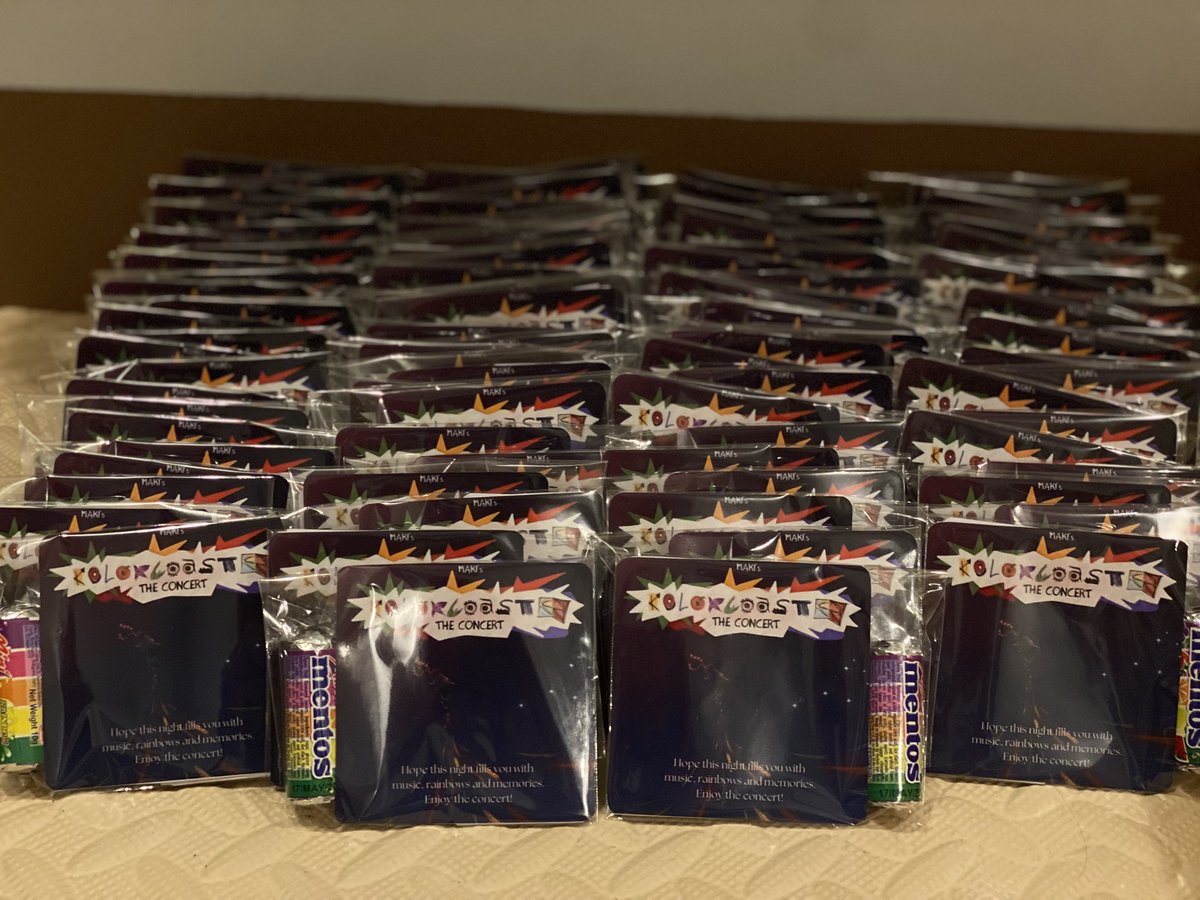__haynako's tweet photo. MAKI KOLORCOASTER CONCERT FAN SUPPORT

🌈 photo cutouts
🌈 lyrics card
🌈 greeting card
🌈 photostrip
🌈 candy
🌈 bubble head ( limited qty)

Open for trades

@clfrnia_maki @zushisofficial_ 
#KOLORCOASTER the Concert 
#maki https://t.co/LcEbIHD7jV